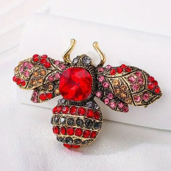 ♥️ Betsey Johnson stunning bumblebee brooch ♥️ - Picture 2 of 8